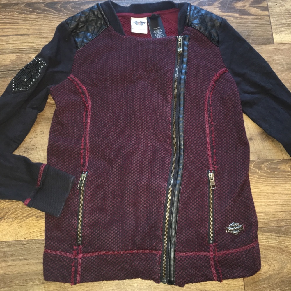 Women’s Harley Davidson jacket.